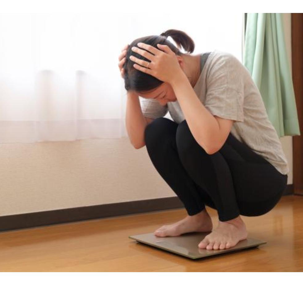 Why Do Women Experience Middle-Aged Weight Gain? Introducing the Causes and Solutions